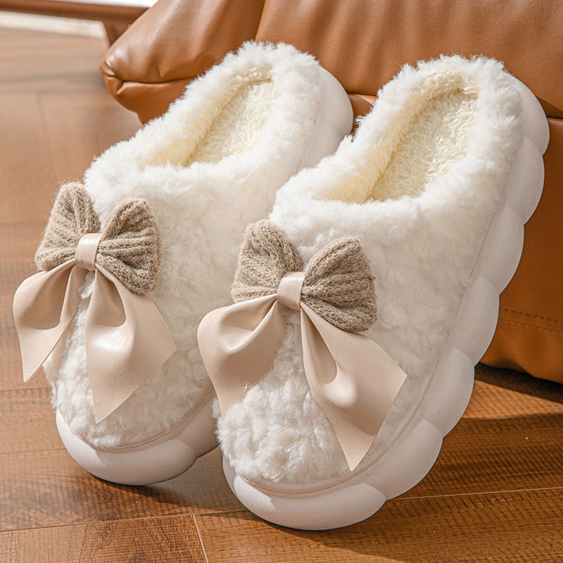 Fluffy Fur Slipper - Sandal Bulu Berwarna Merah Muda dengan