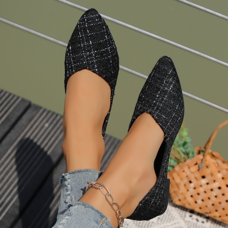 Sepatu Wanita Ukuran Besar Mod - Pointed Toe Flat ulasan dan harga