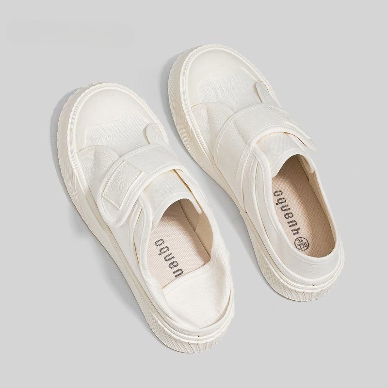 Sepatu Sneakers Putih Berbahan - Women Shoes Must Have ulasan dan harga